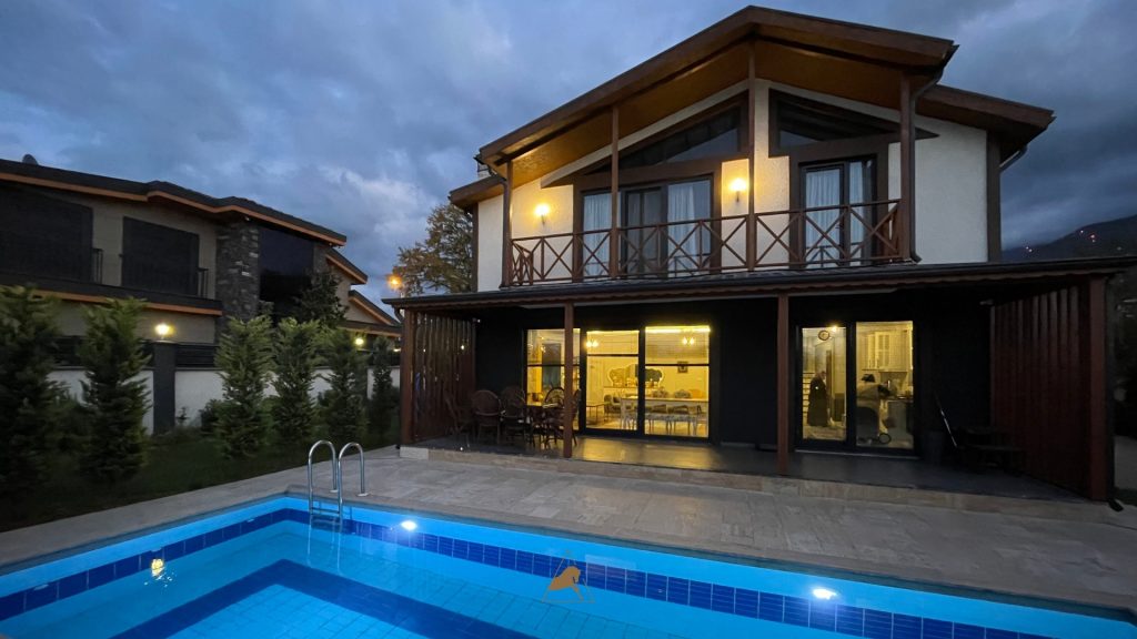 4+1 Detached Villa For Sale in Maşukiye – Kartepe