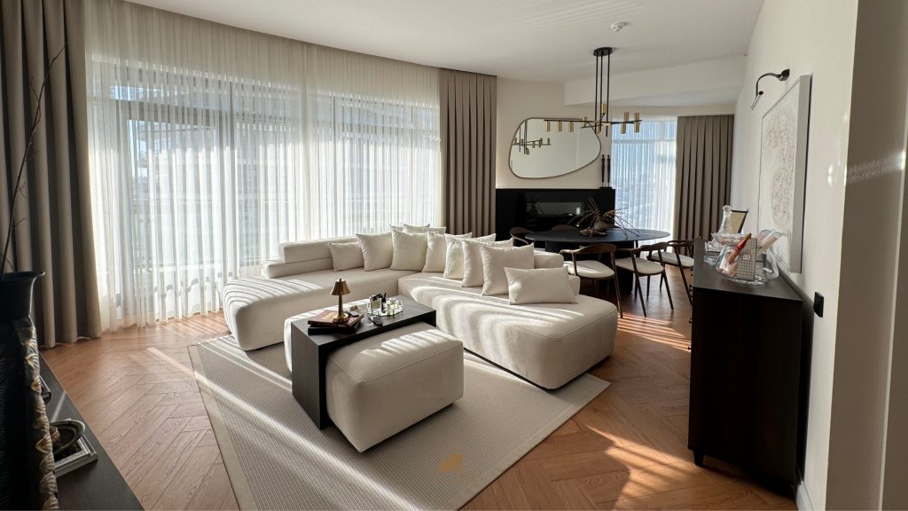 3+1 Luxury Designed & Full Furnished for sale in Mall Of İstanbul
