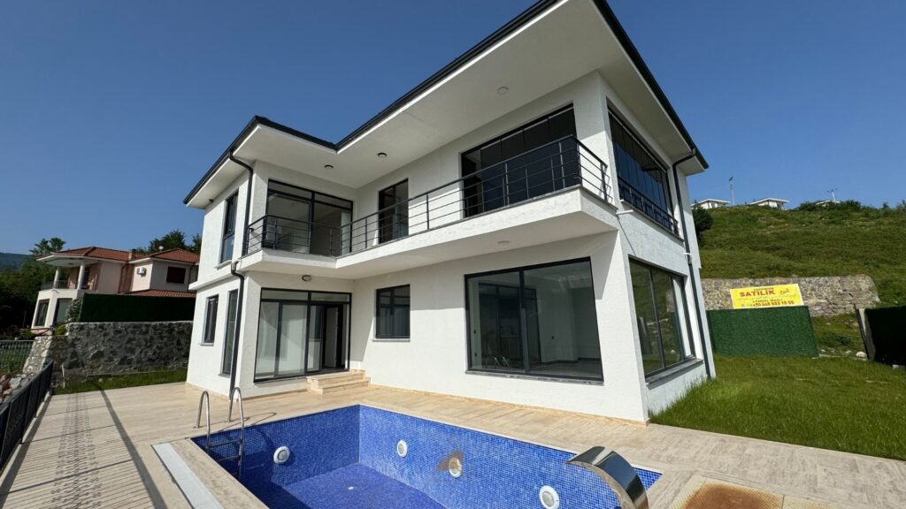 4+1 Villa for sale in Sapanca